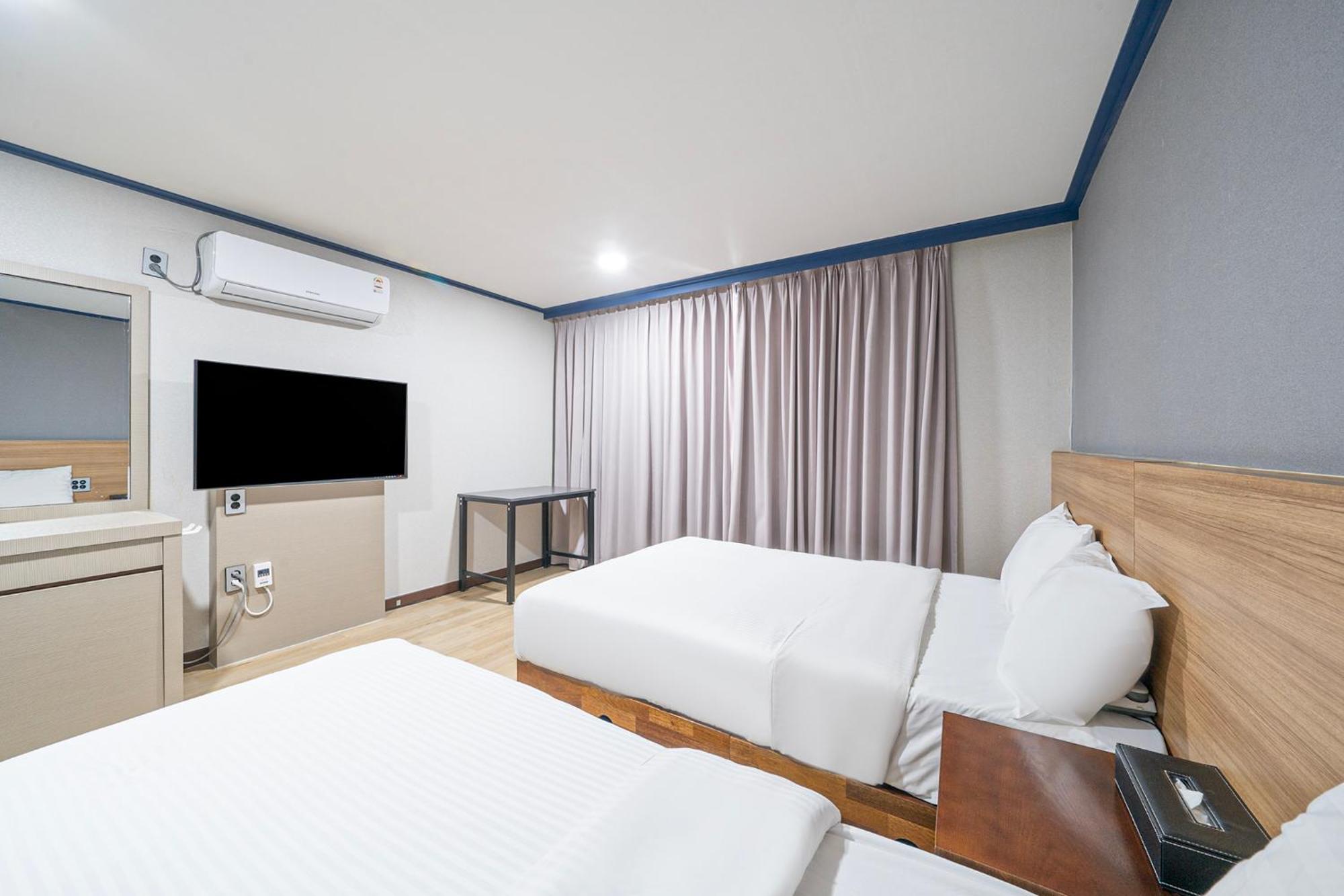 Noblesse Hotel เมืองเชจู ภายนอก รูปภาพ
