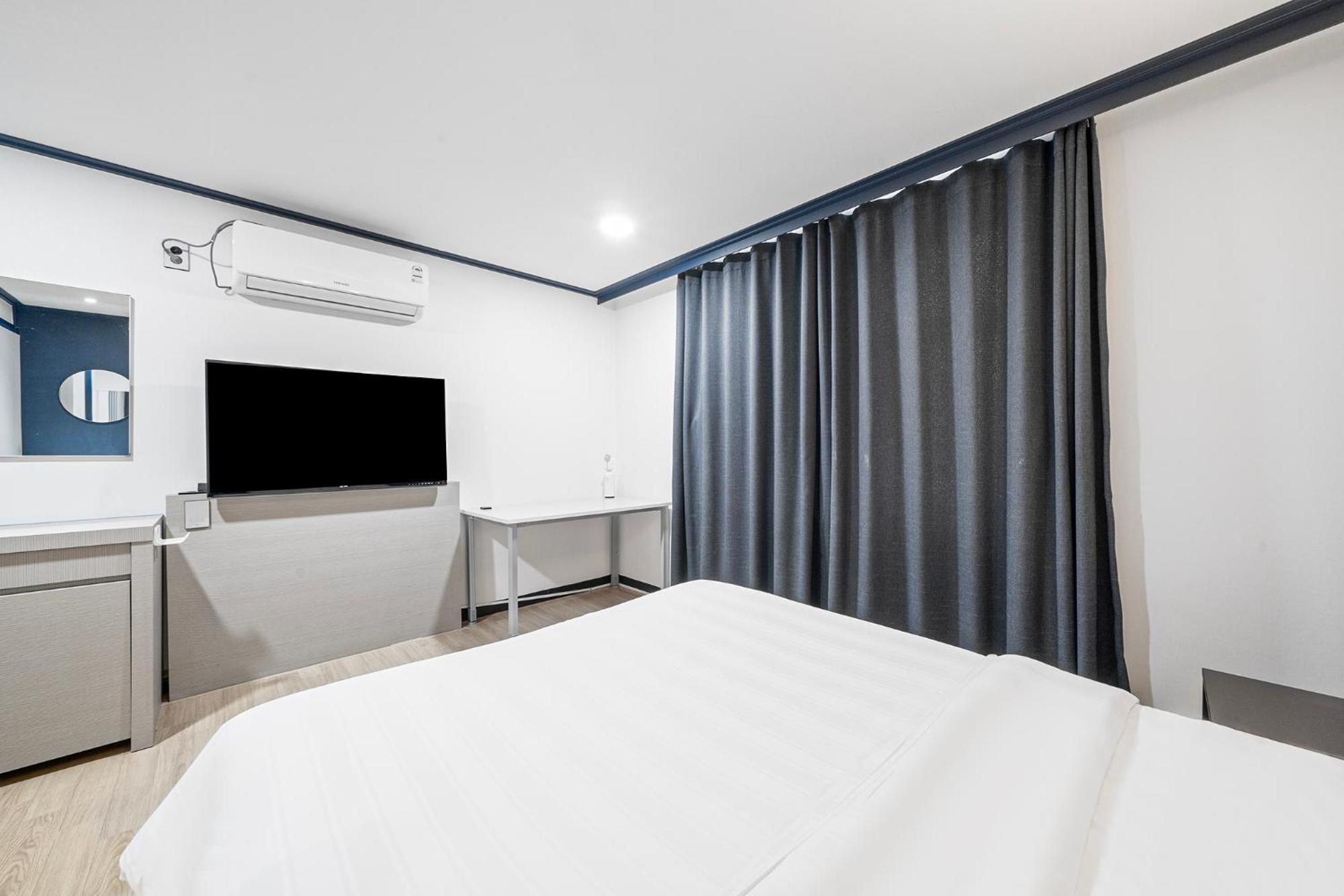 Noblesse Hotel เมืองเชจู ภายนอก รูปภาพ
