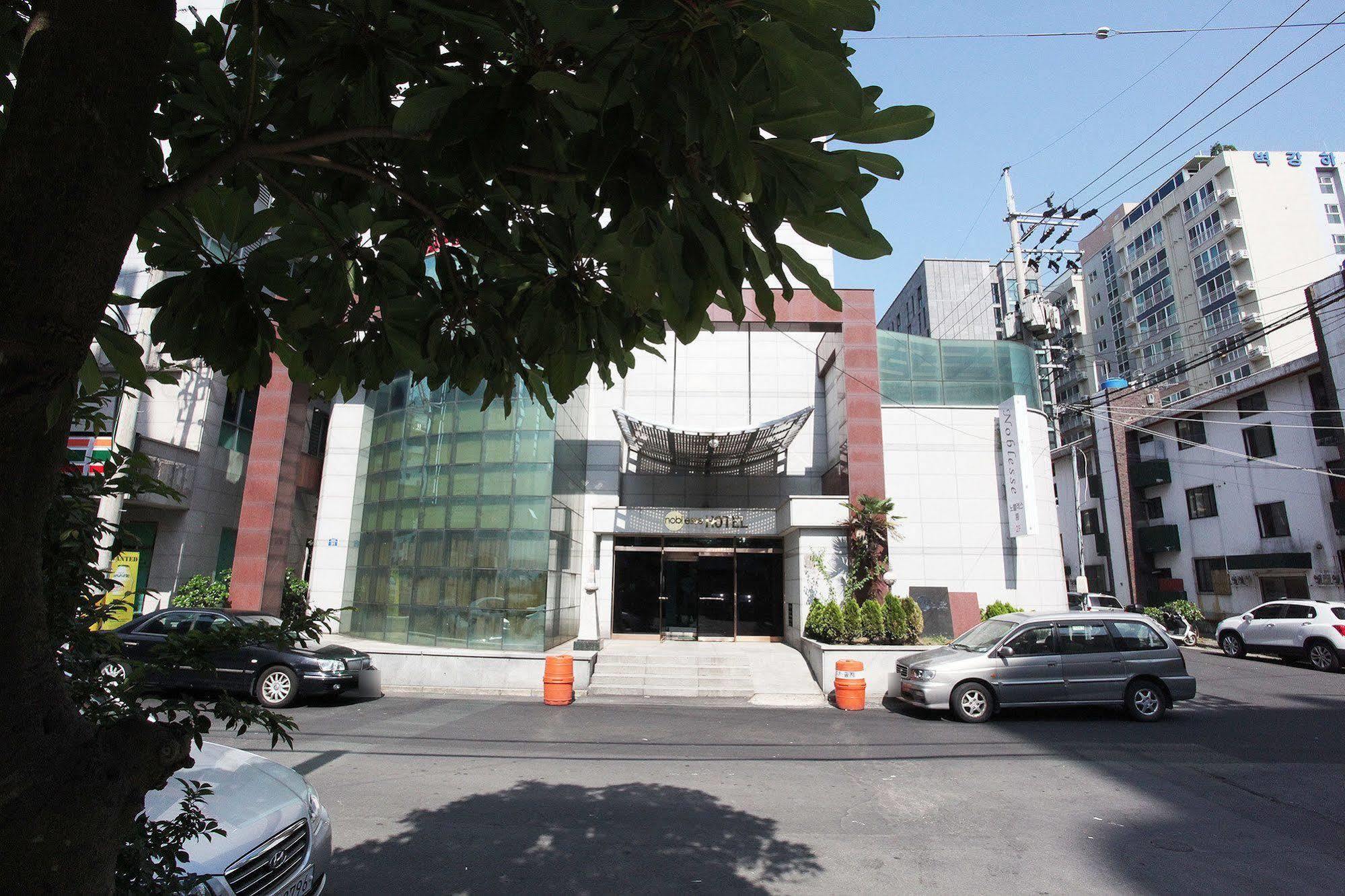 Noblesse Hotel เมืองเชจู ภายนอก รูปภาพ