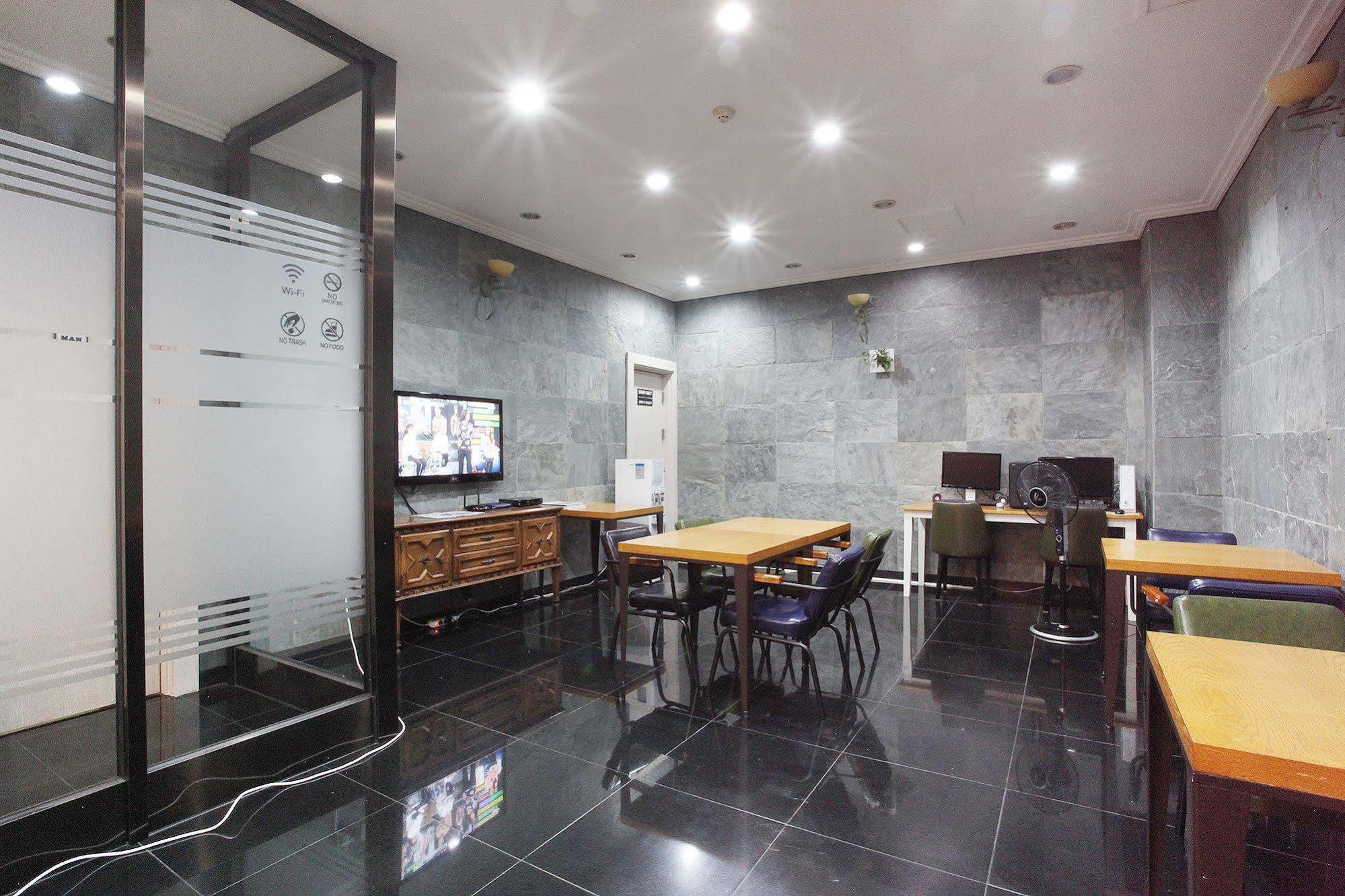 Noblesse Hotel เมืองเชจู ภายนอก รูปภาพ