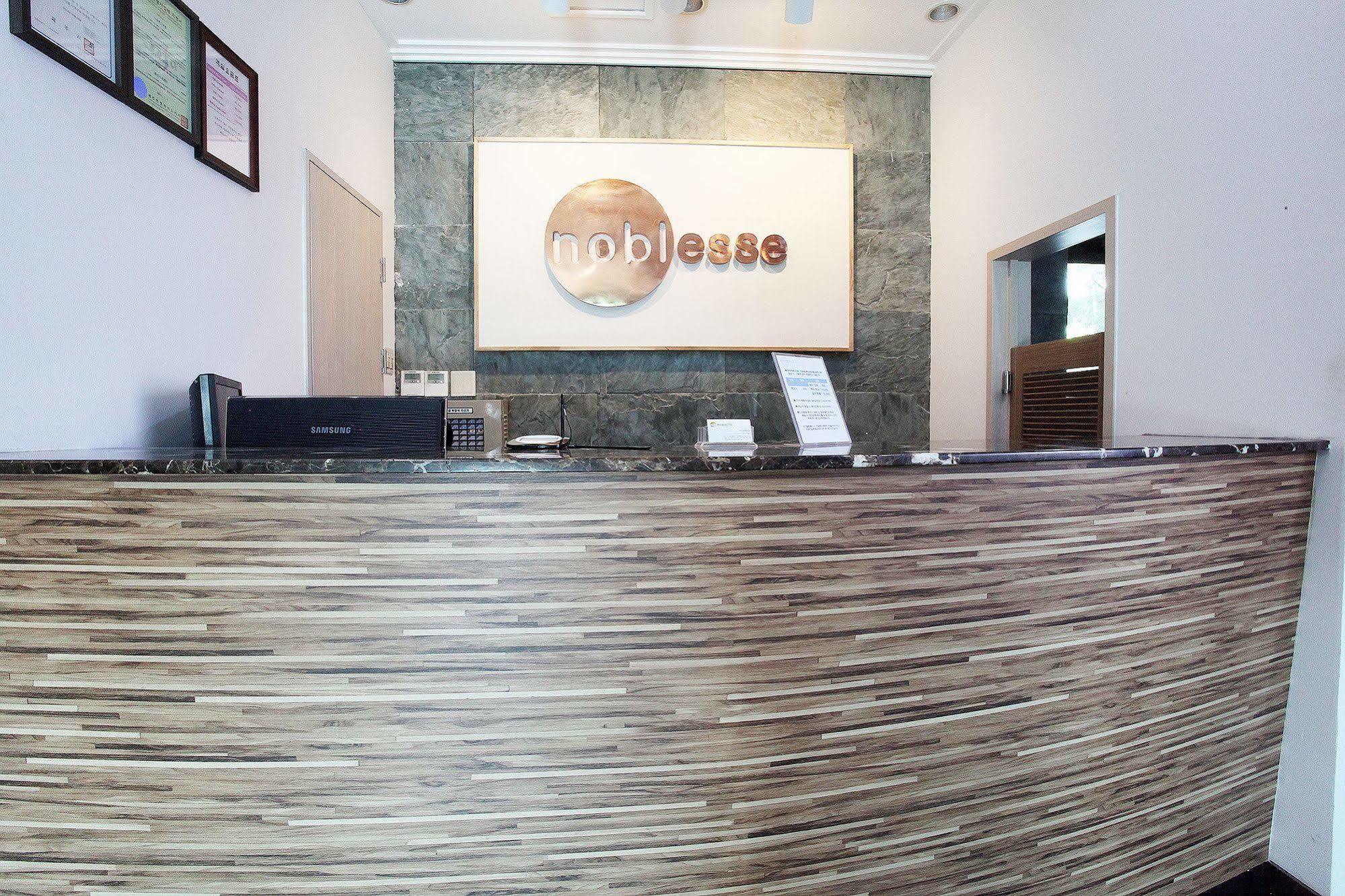 Noblesse Hotel เมืองเชจู ภายนอก รูปภาพ